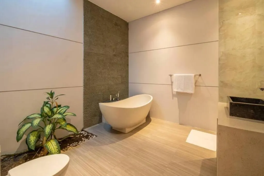 Kerobokan Cozy Villa In Umalas